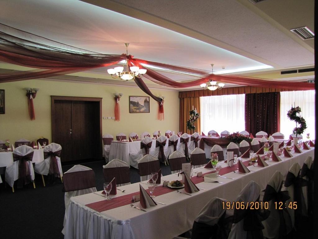Hotel Lukacs Superior คาซิงค์บาร์ซิกา ภายนอก รูปภาพ