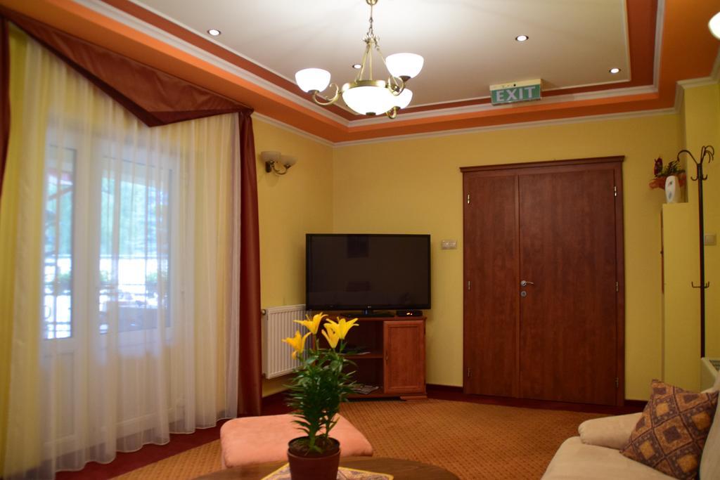 Hotel Lukacs Superior คาซิงค์บาร์ซิกา ภายนอก รูปภาพ