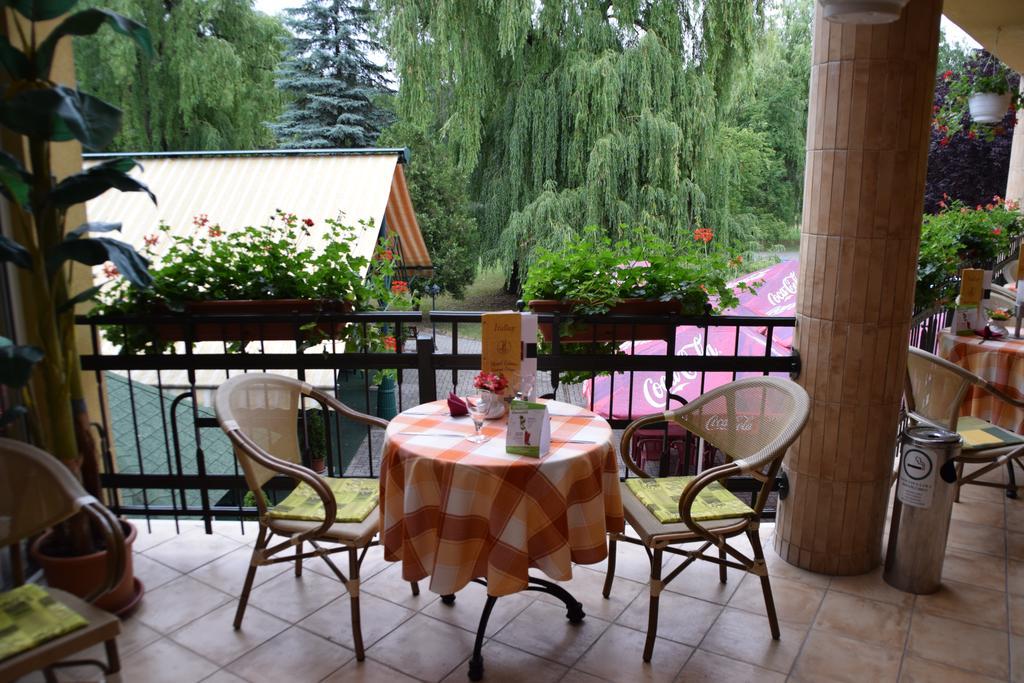 Hotel Lukacs Superior คาซิงค์บาร์ซิกา ภายนอก รูปภาพ